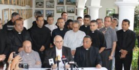 Monseñor Mario Moronta se dirige a la malhechores títere Maduro y a sus titiriteros guardias y policías; Vídeo